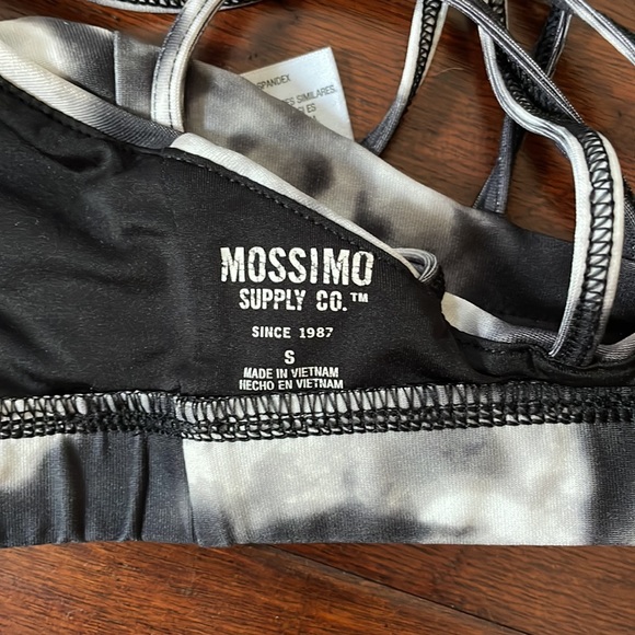 Strapped Sports Bra - Picture 3 of 3